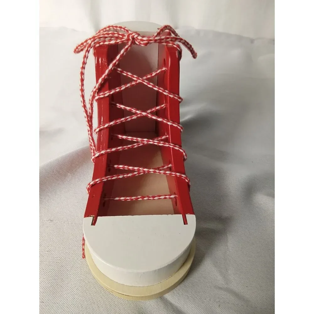 Melissa & Doug Wooden Lacing Sneaker Shoe Learning Toy Fine Motor Skills